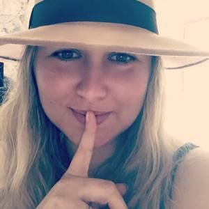 Meet your Posher, Klarice